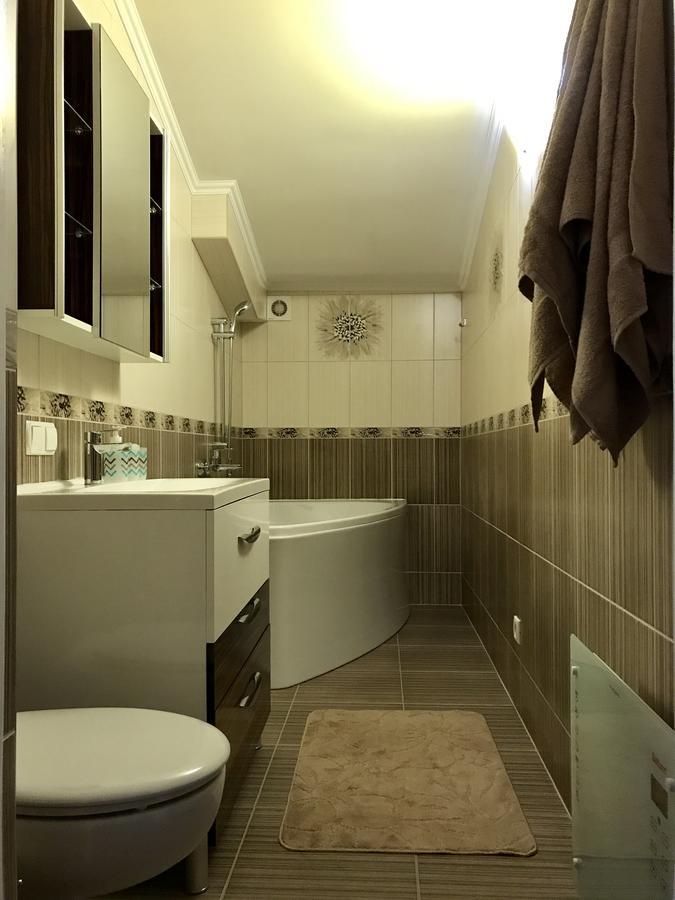 Panoramic View Top Floor Apartment In The City Center Muncaci Exterior foto