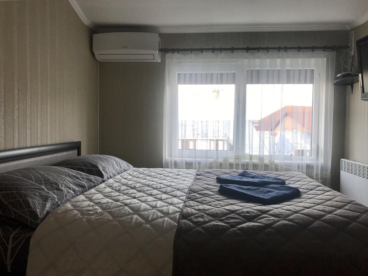 Panoramic View Top Floor Apartment In The City Center Muncaci Exterior foto